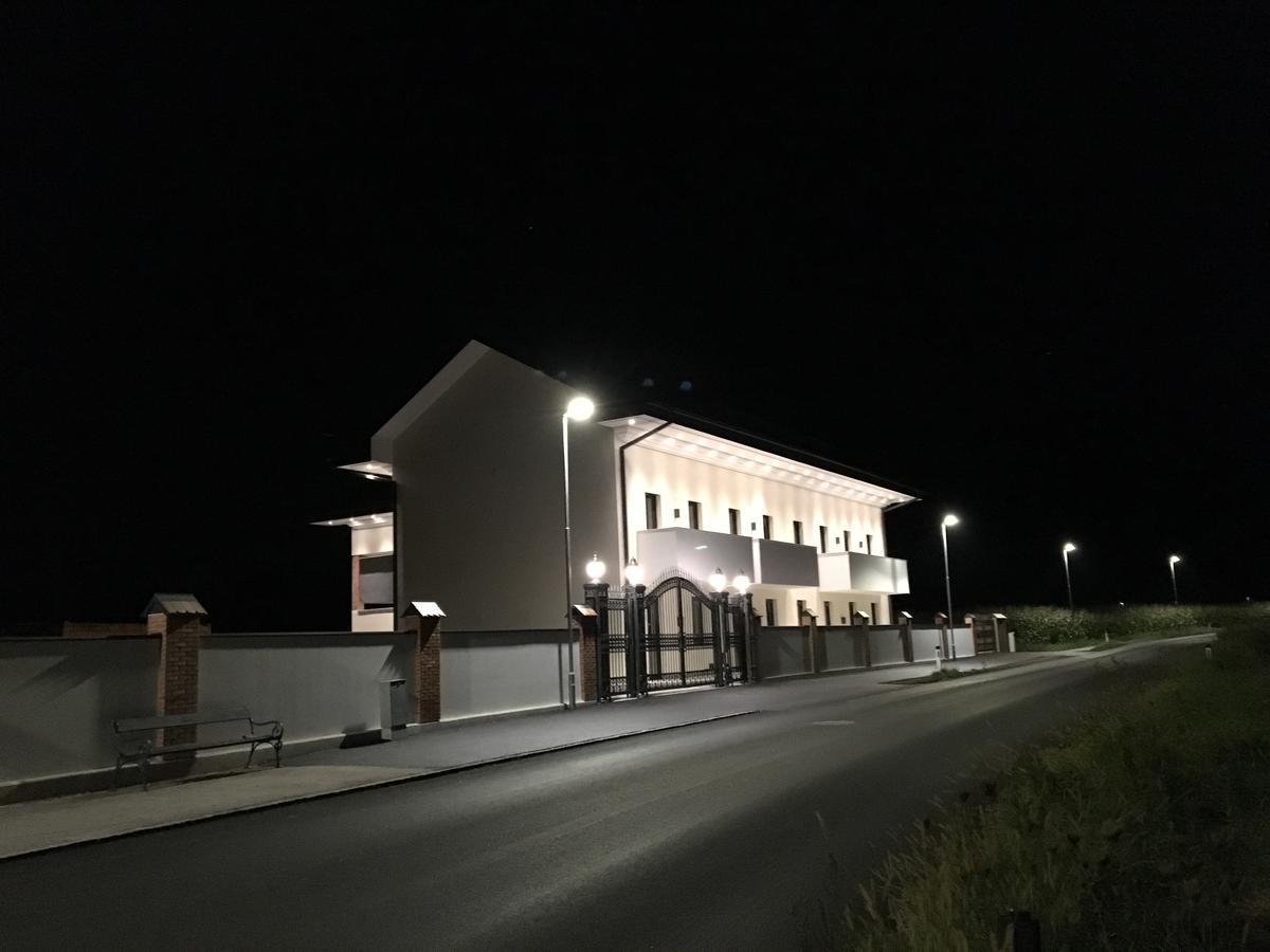 Mattone Aparthotel Lanzenkirchen Екстер'єр фото