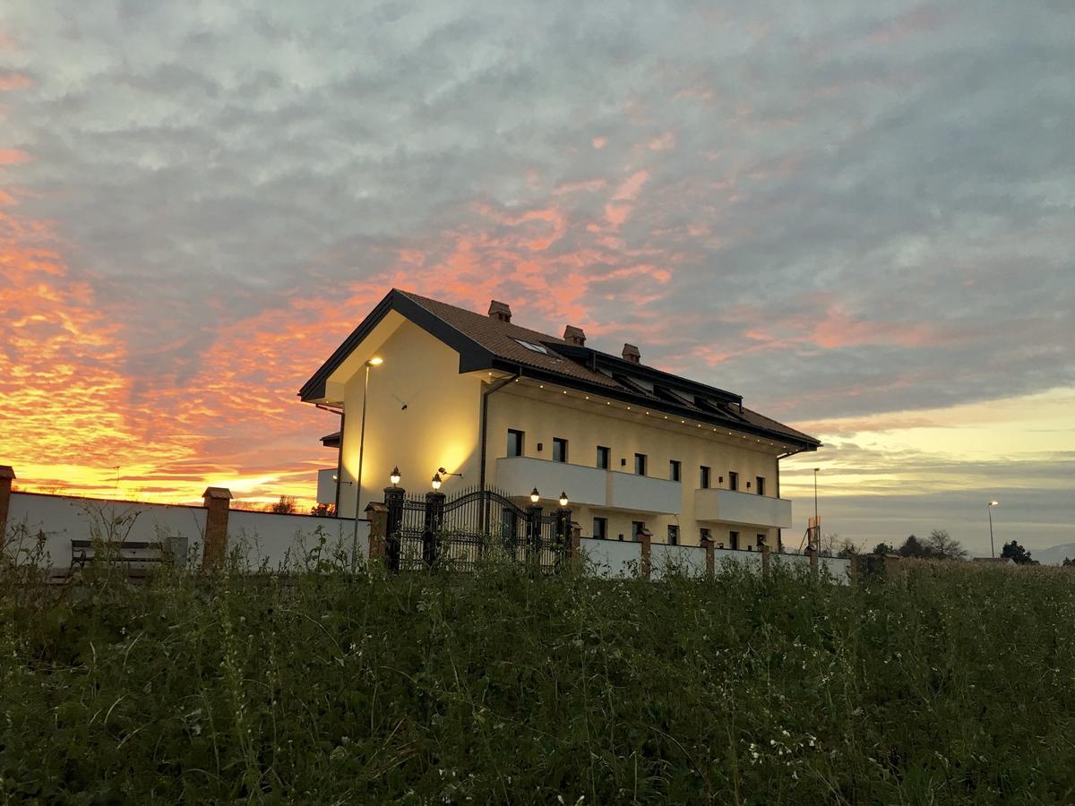Mattone Aparthotel Lanzenkirchen Екстер'єр фото