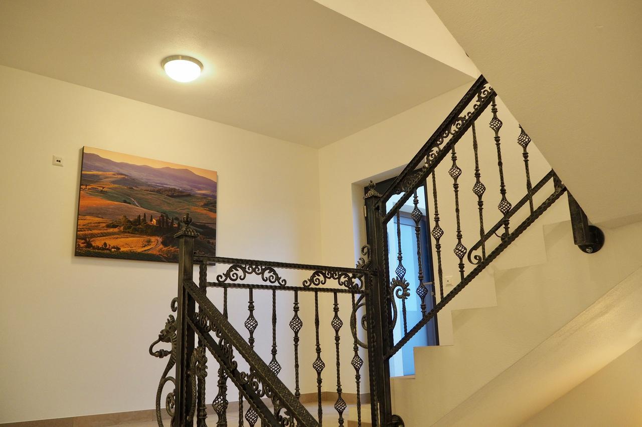 Mattone Aparthotel Lanzenkirchen Екстер'єр фото