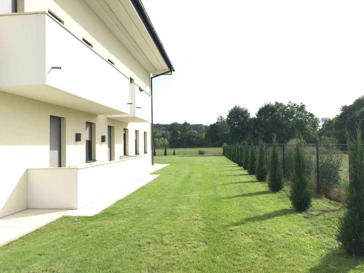 Mattone Aparthotel Lanzenkirchen Екстер'єр фото